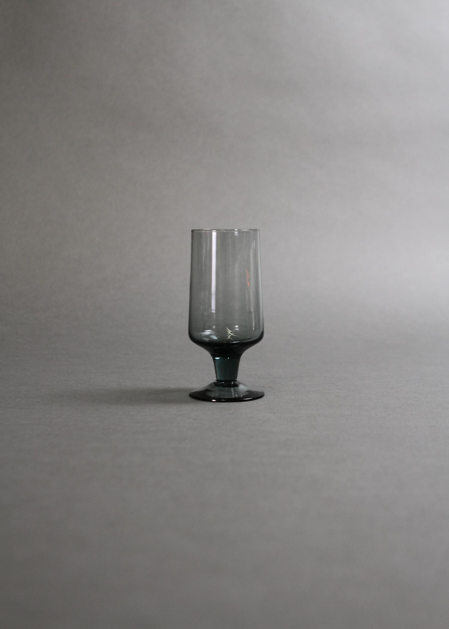 (10) Small Stemmed Smoked Glasses