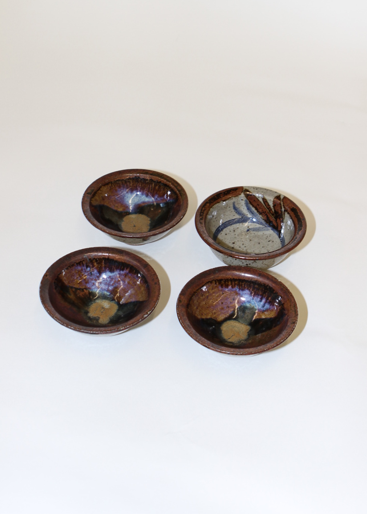 (4) Ceramic glazed bowl set