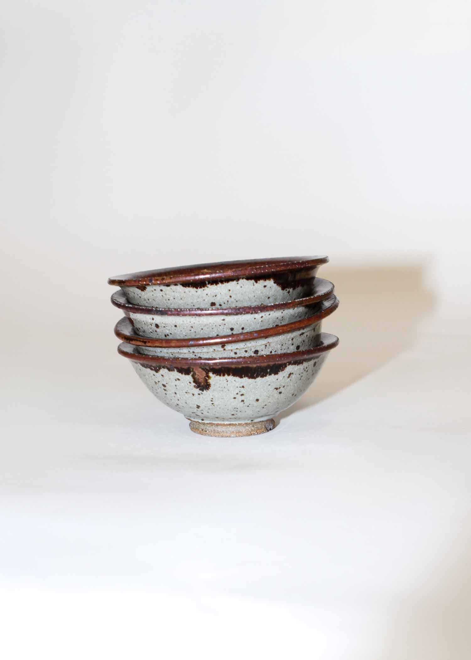 (4) Ceramic glazed bowl set