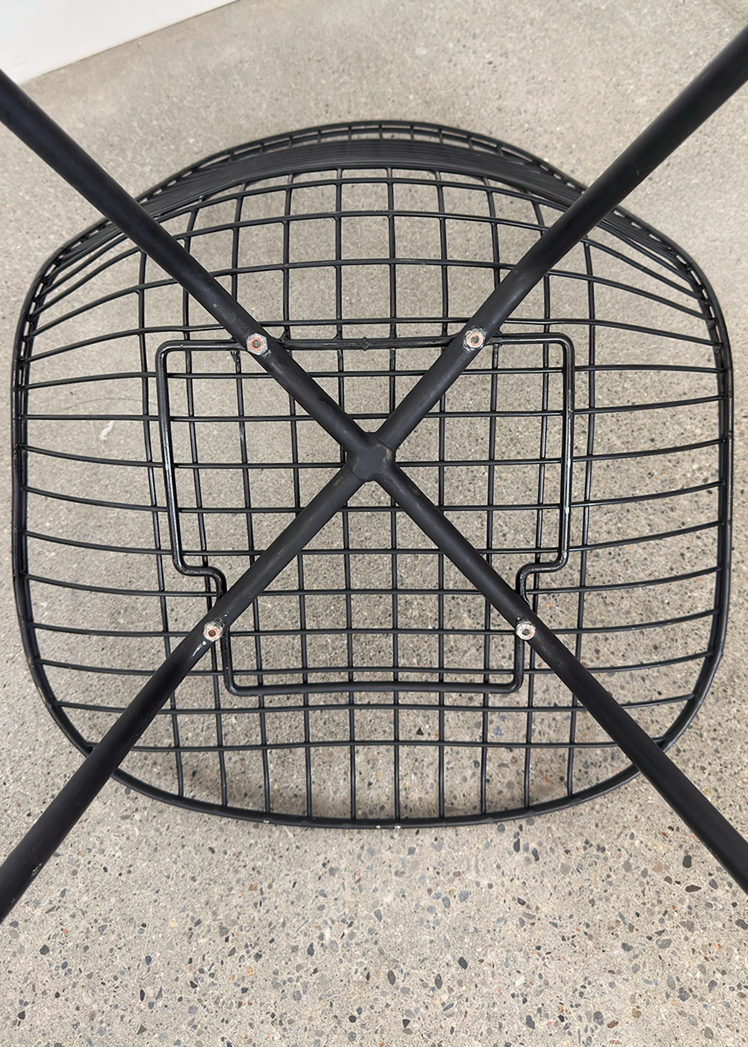 (2) LKX Wire Lounge Chairs