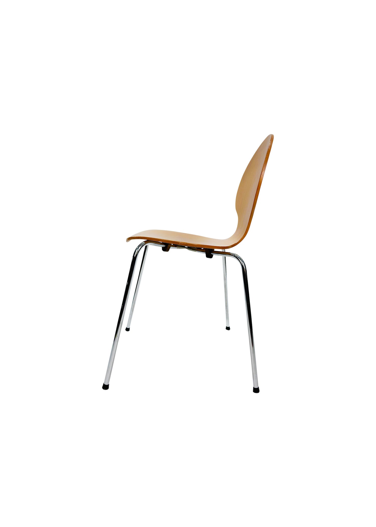 Rondo Stacking Chairs (4)