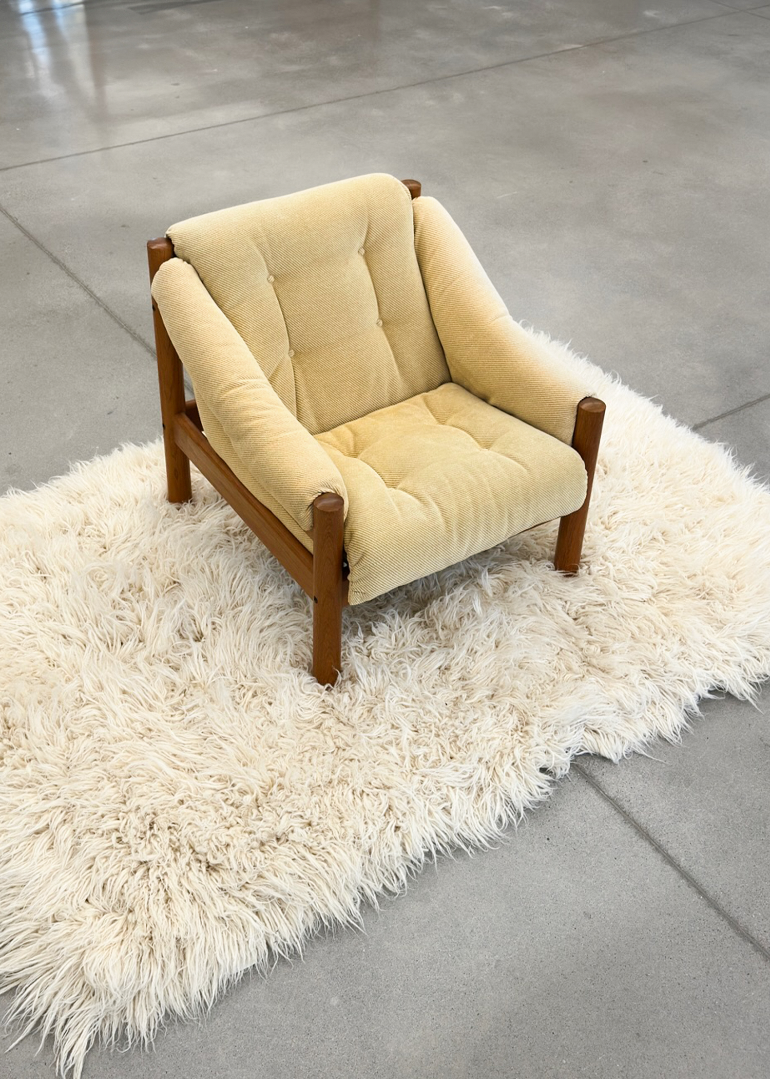 Butter Yellow Vintage Lounge Chair