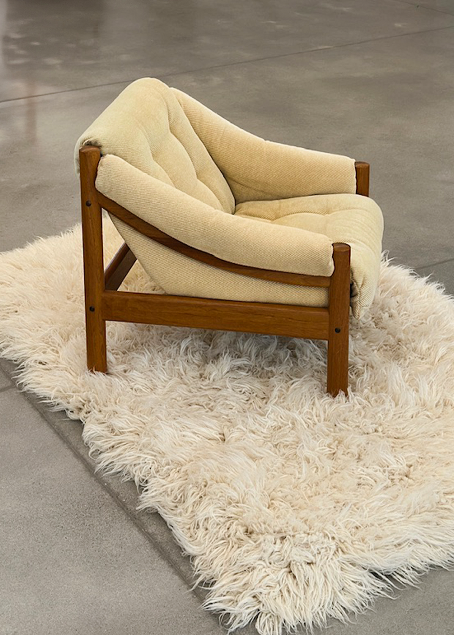 Butter Yellow Vintage Lounge Chair