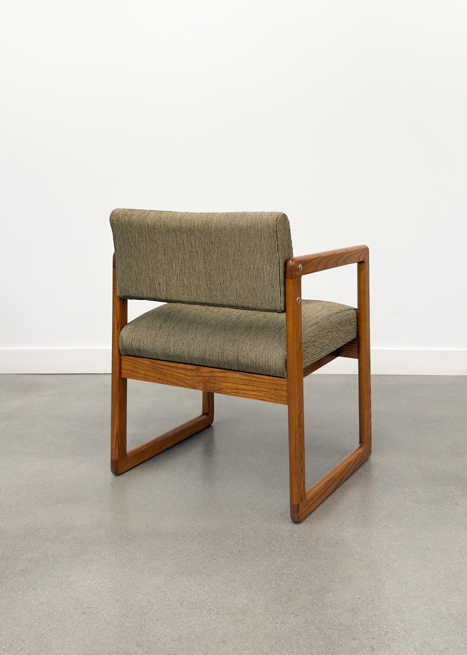 (4) Vintage Oak Dining Chairs