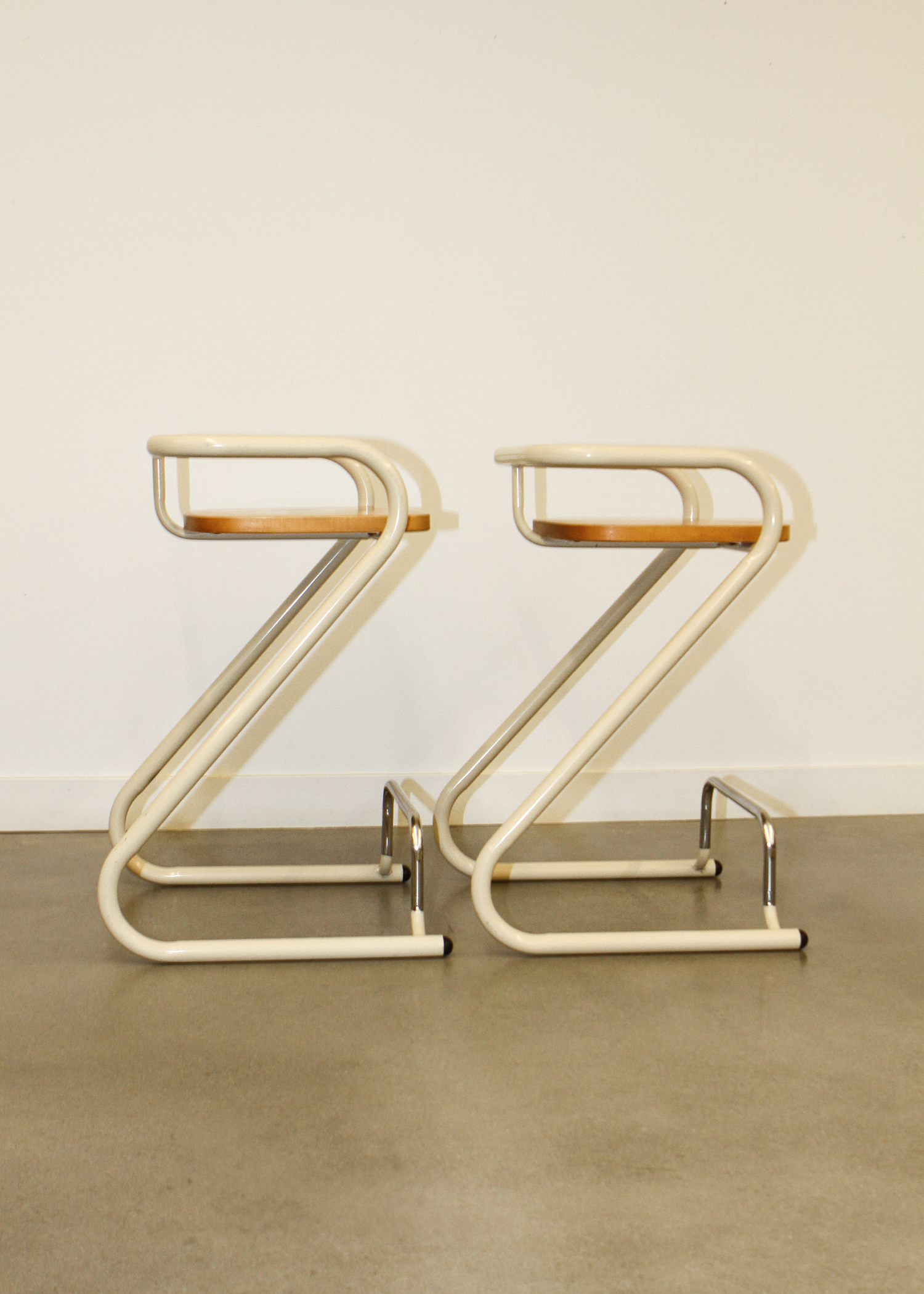 (2) Counter "Z Stools"