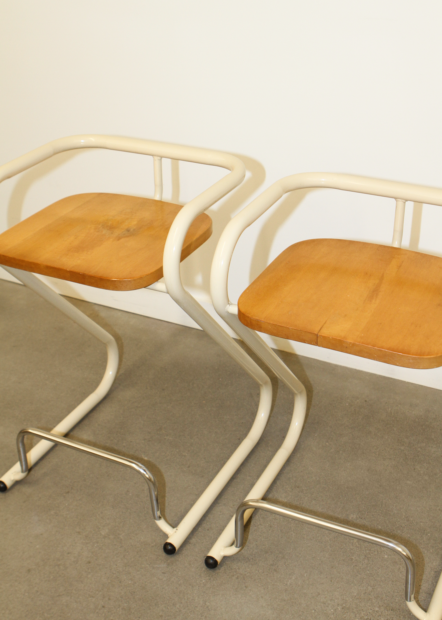 (2) Counter "Z Stools"