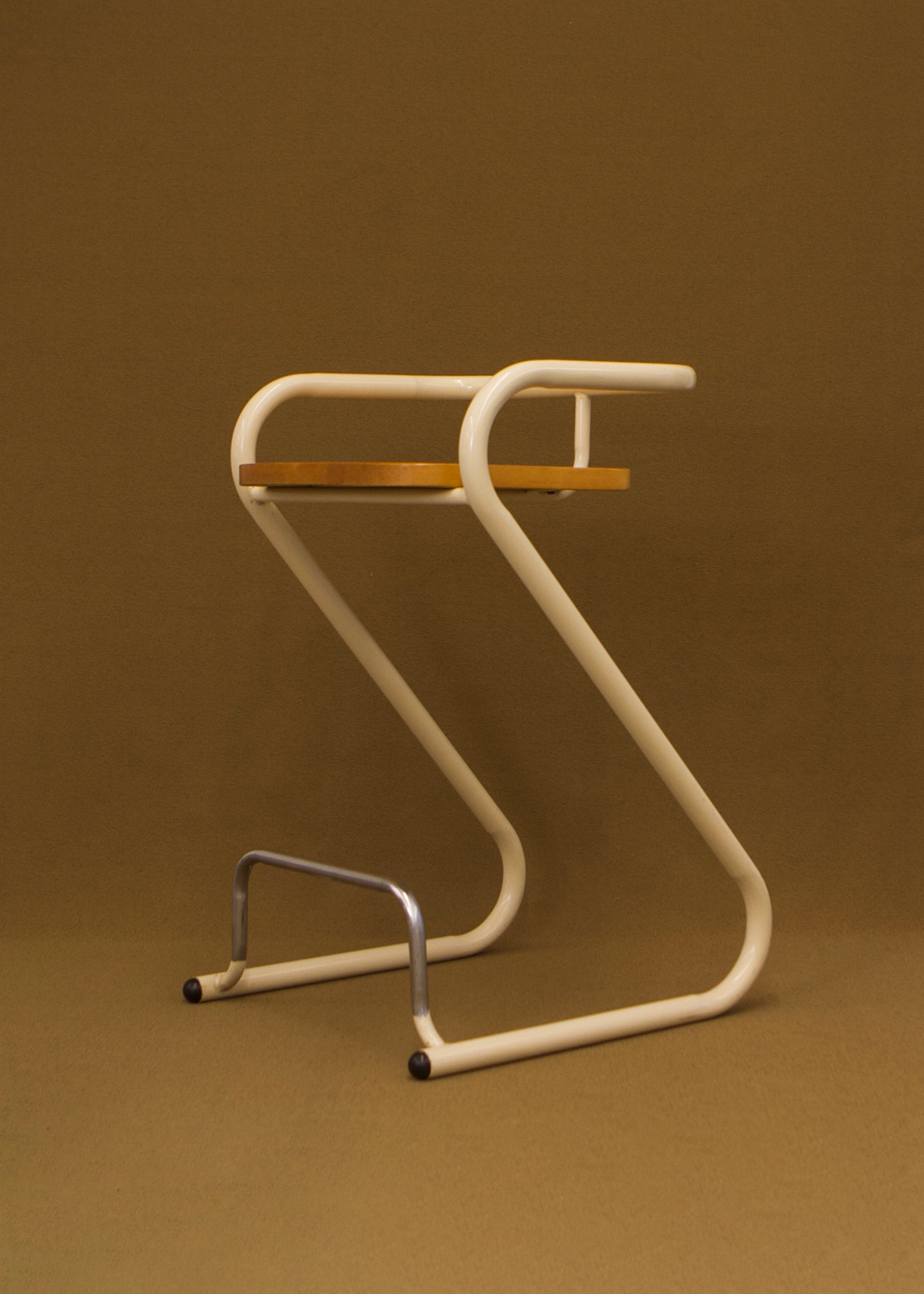 (2) Counter "Z Stools"
