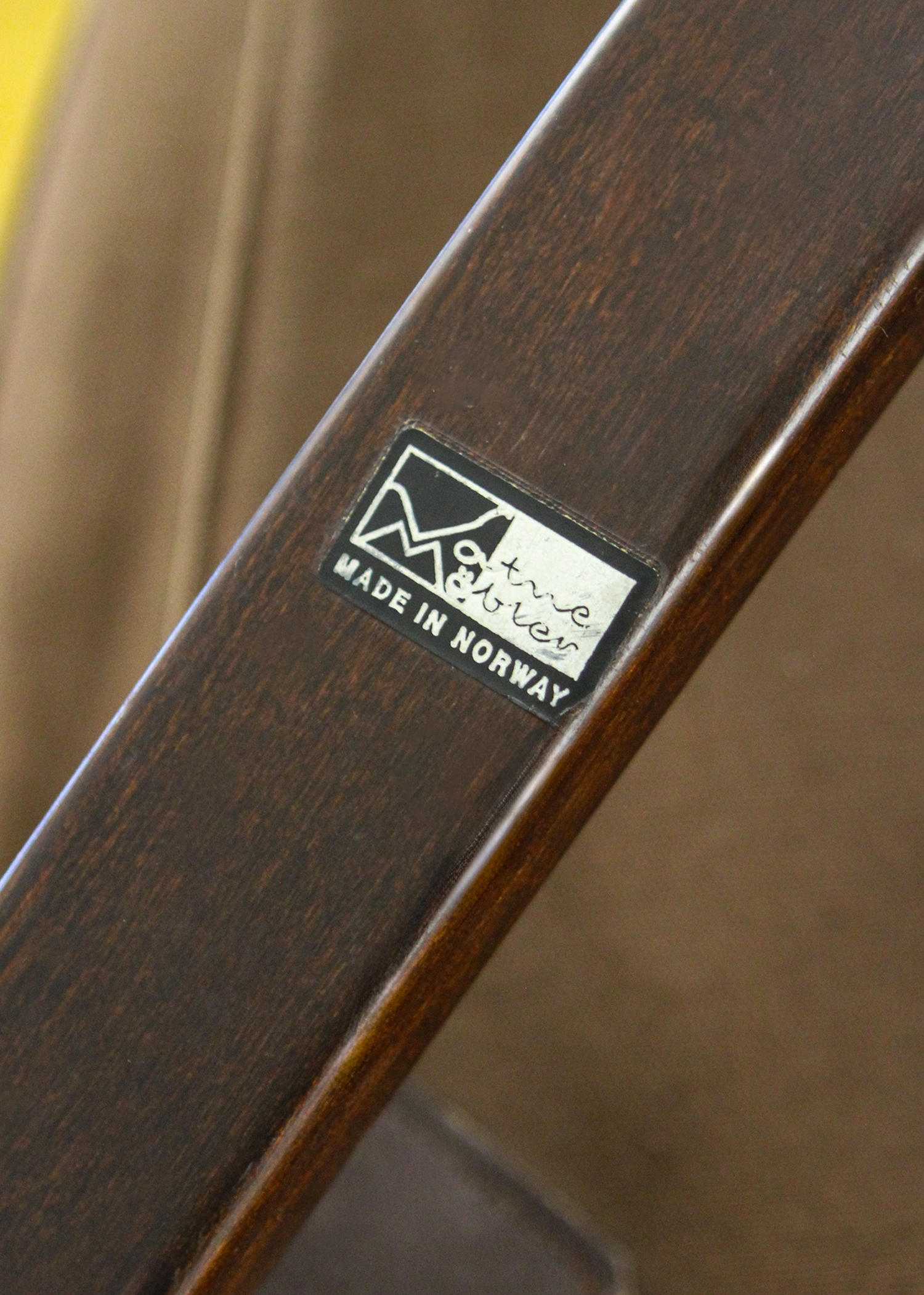 Falcon Chair