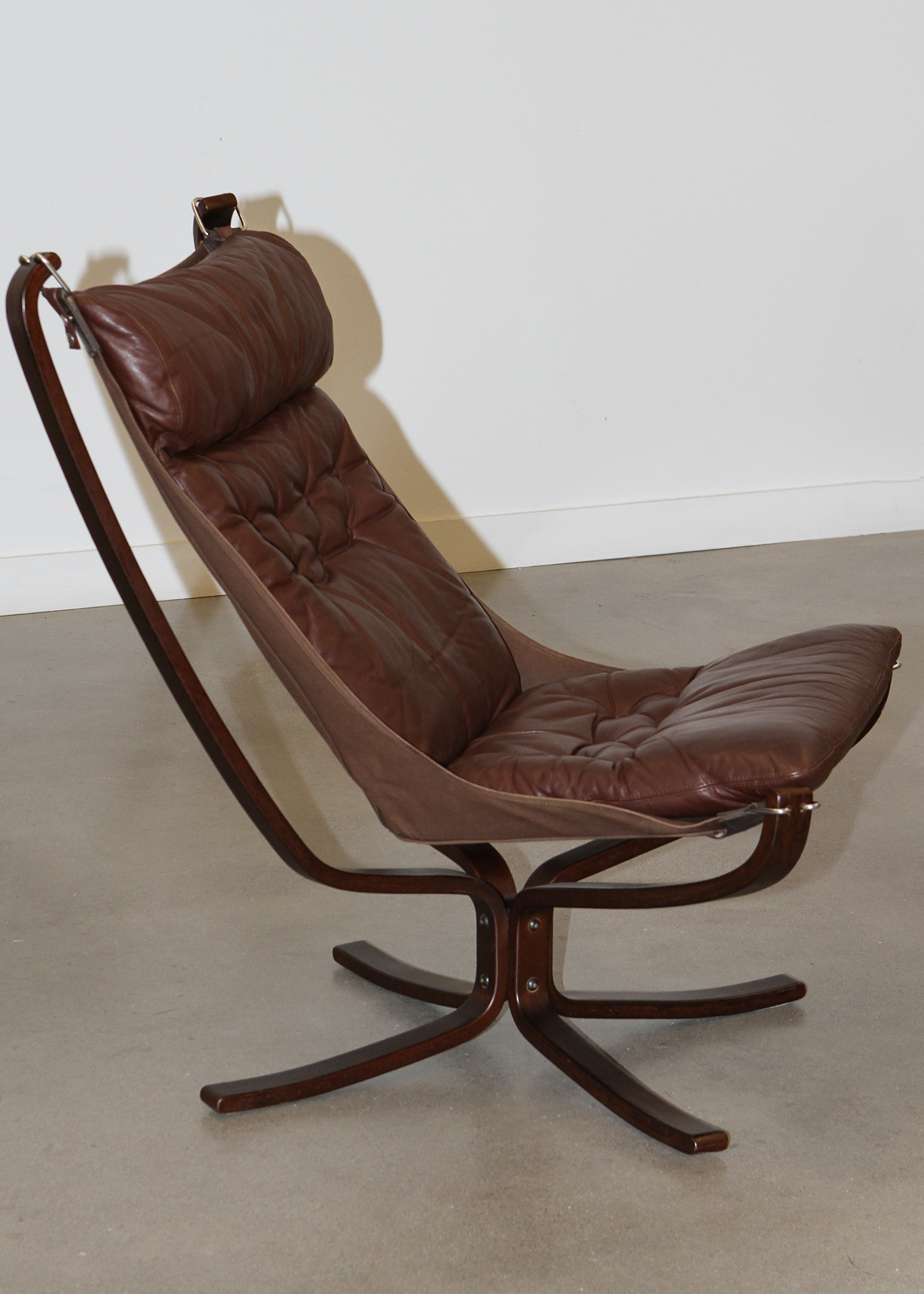 Falcon Chair