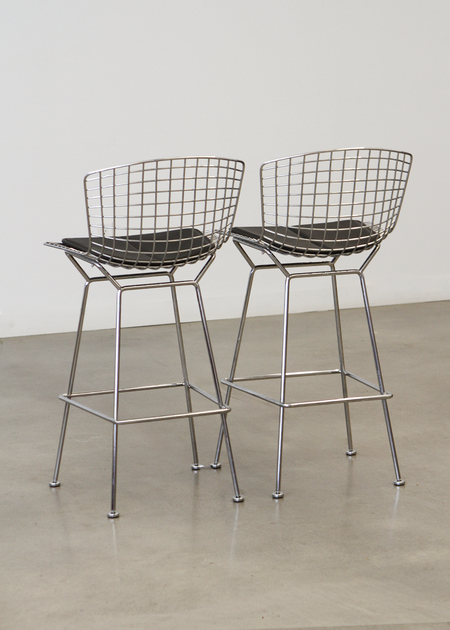 (2) Bertoia Stool, Bar Height