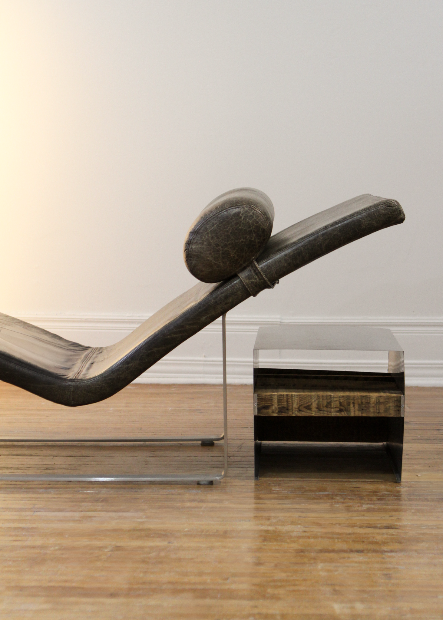 Leather Chaise Lounge