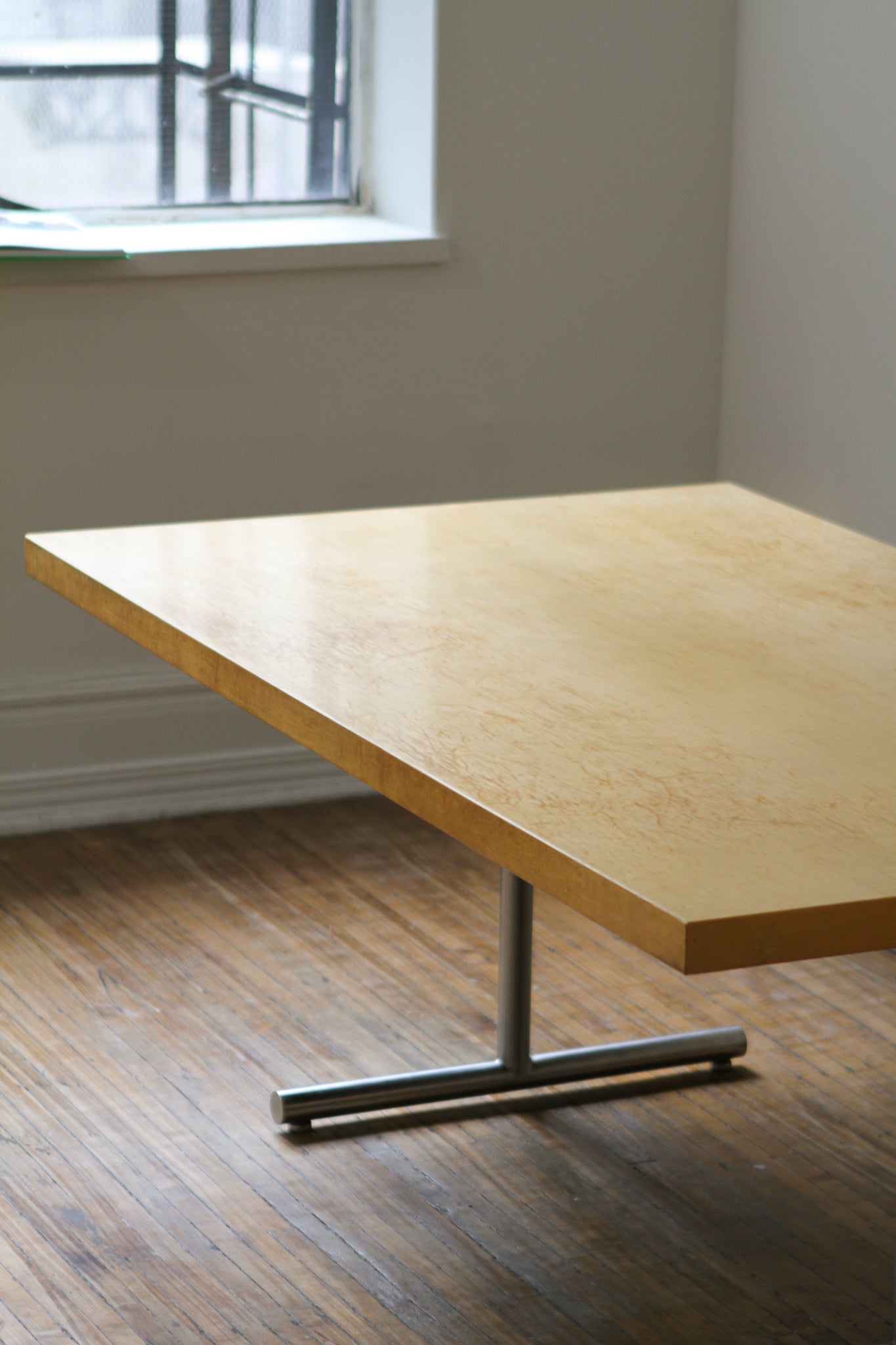 Maple Adjustable Table