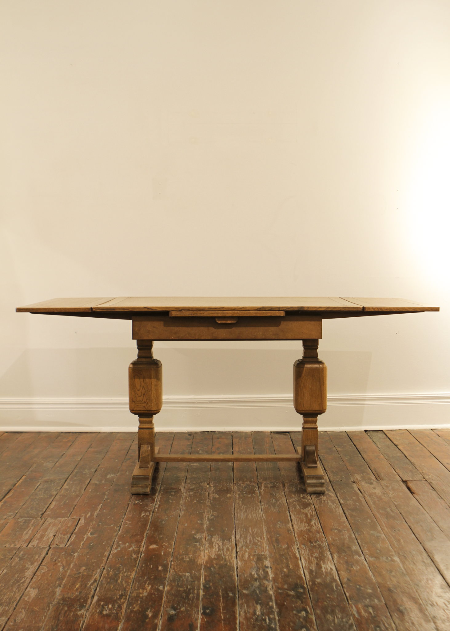 19C Antique Oak Draw Leaf Table