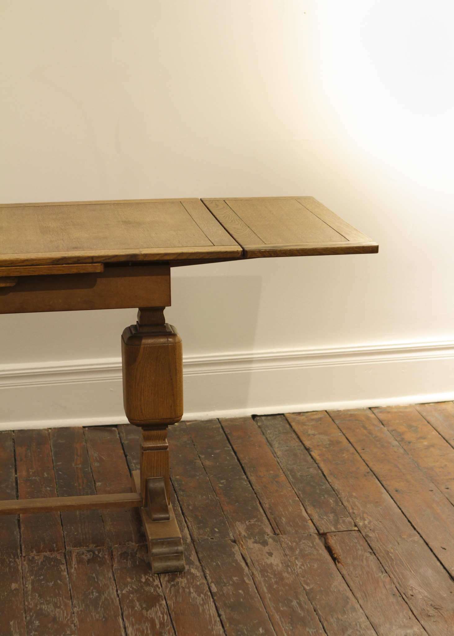 19C Antique Oak Draw Leaf Table