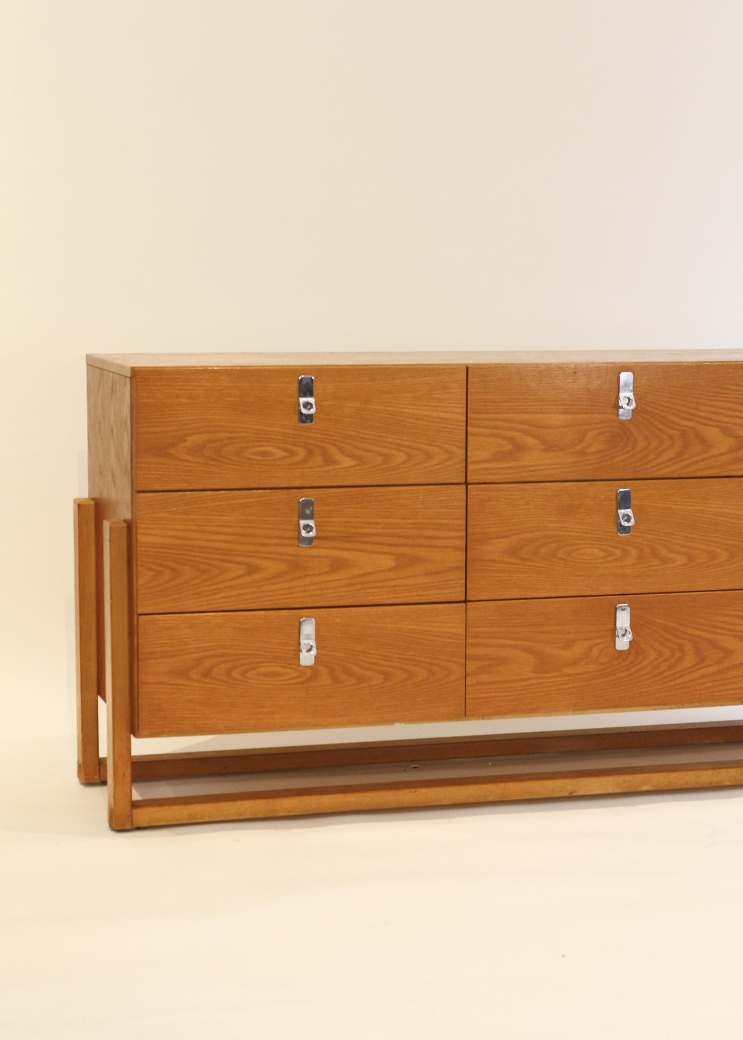 9-Drawer Oak Dresser