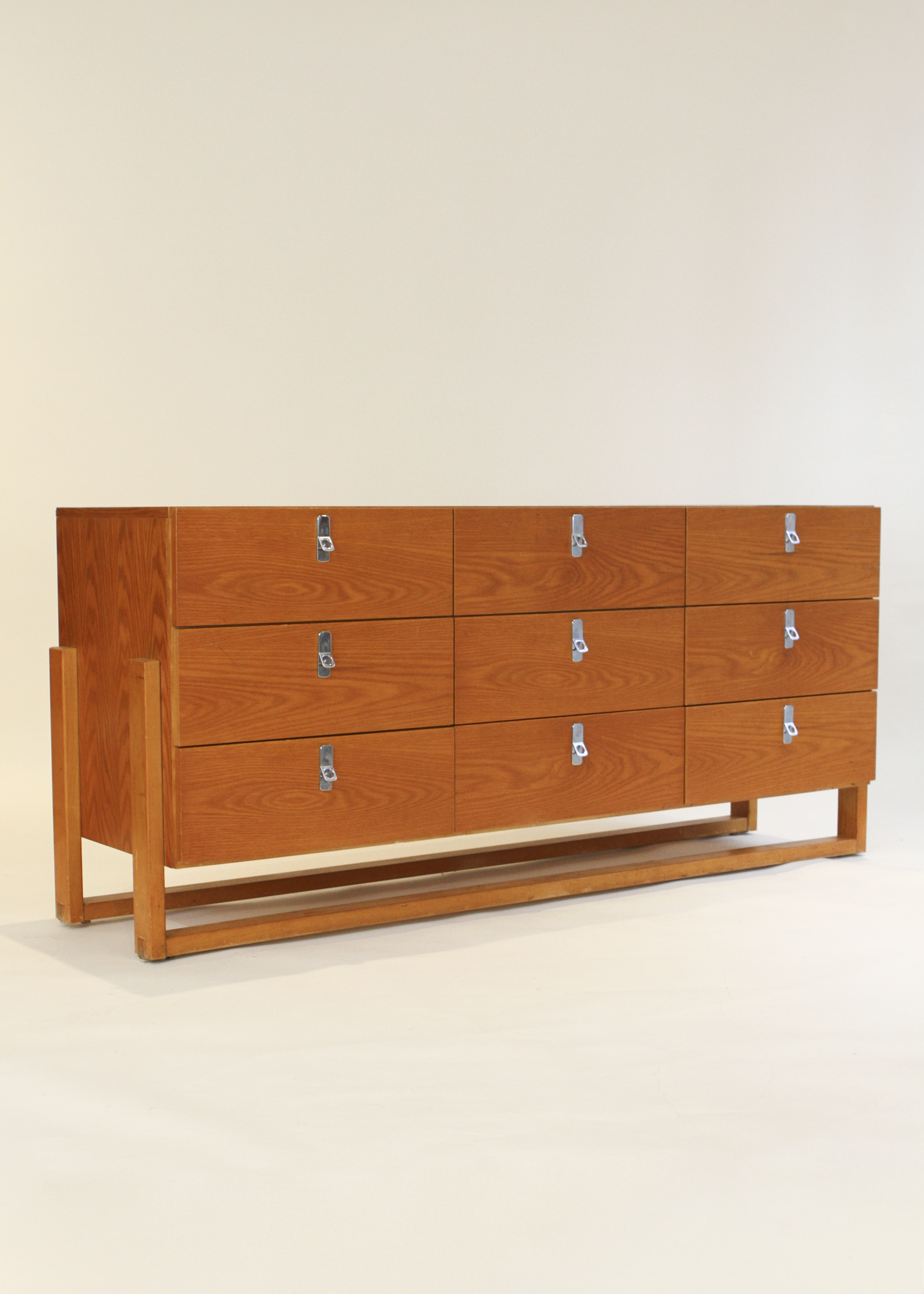 9-Drawer Oak Dresser