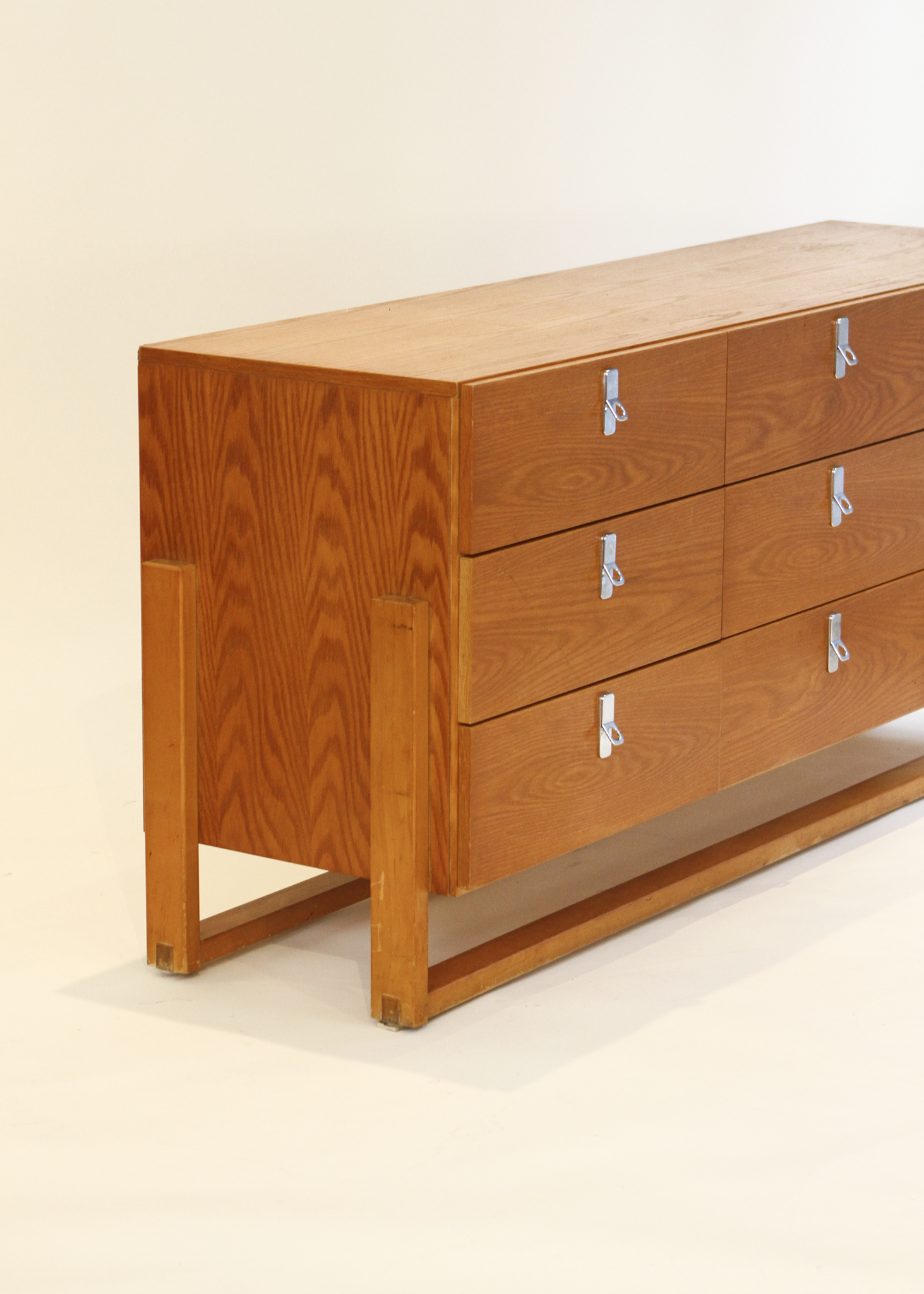 9-Drawer Oak Dresser