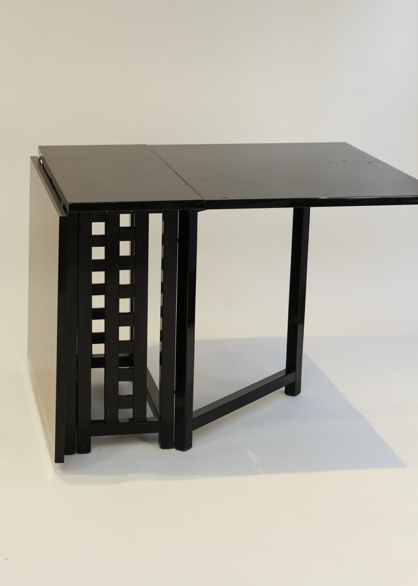 Expandable Art Deco Dining Table