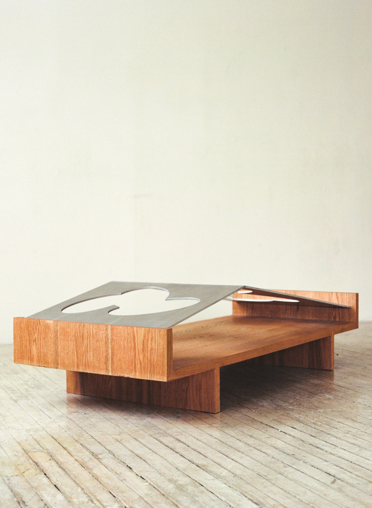 Komorebi Table