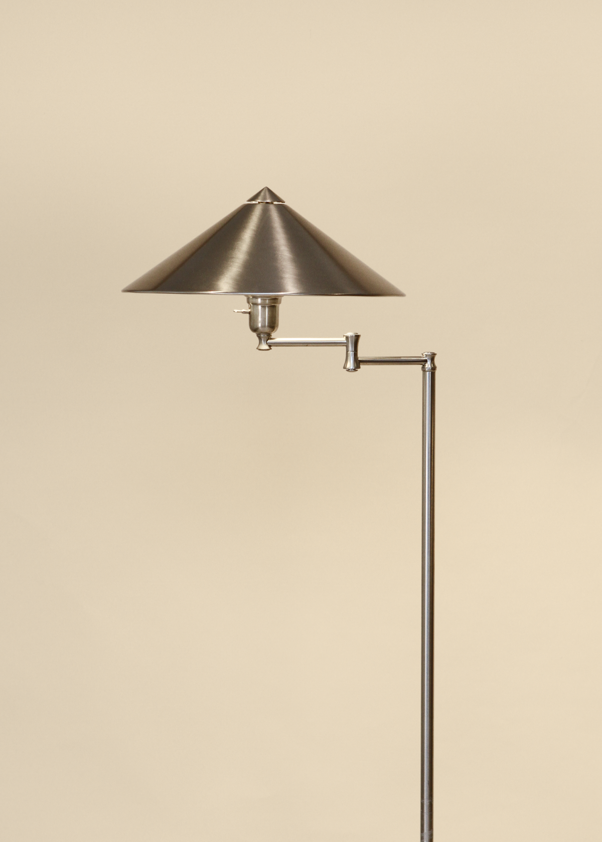 Articulating Floor Lamp