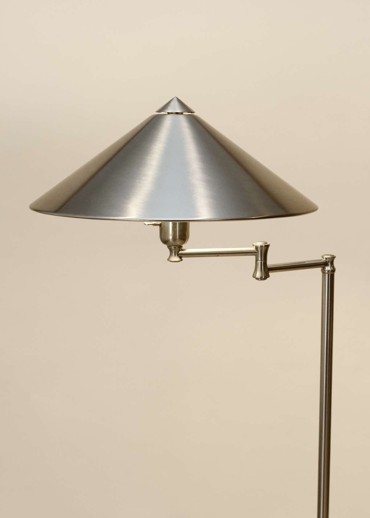 Articulating Floor Lamp