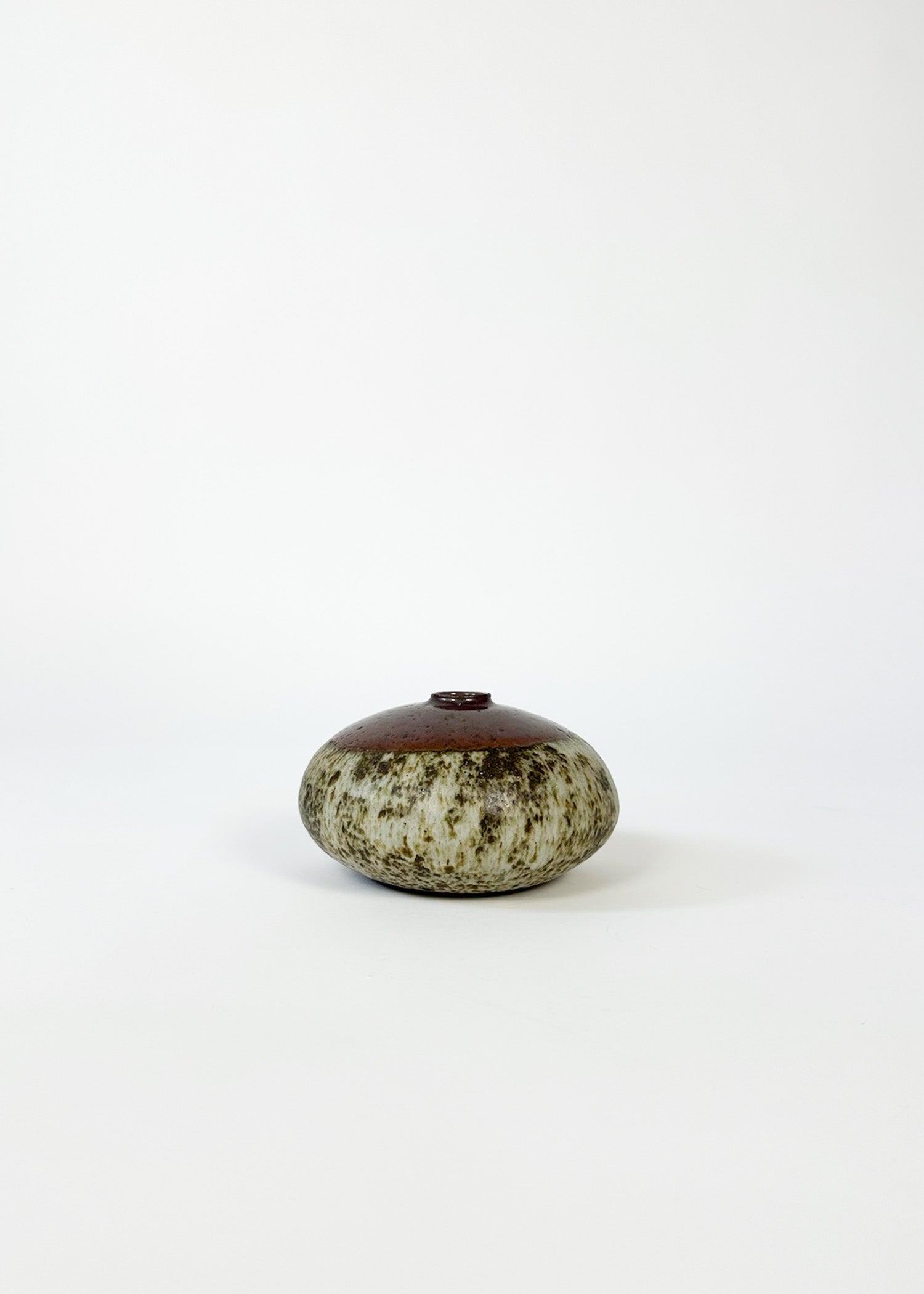 Speckled Micro Pottery