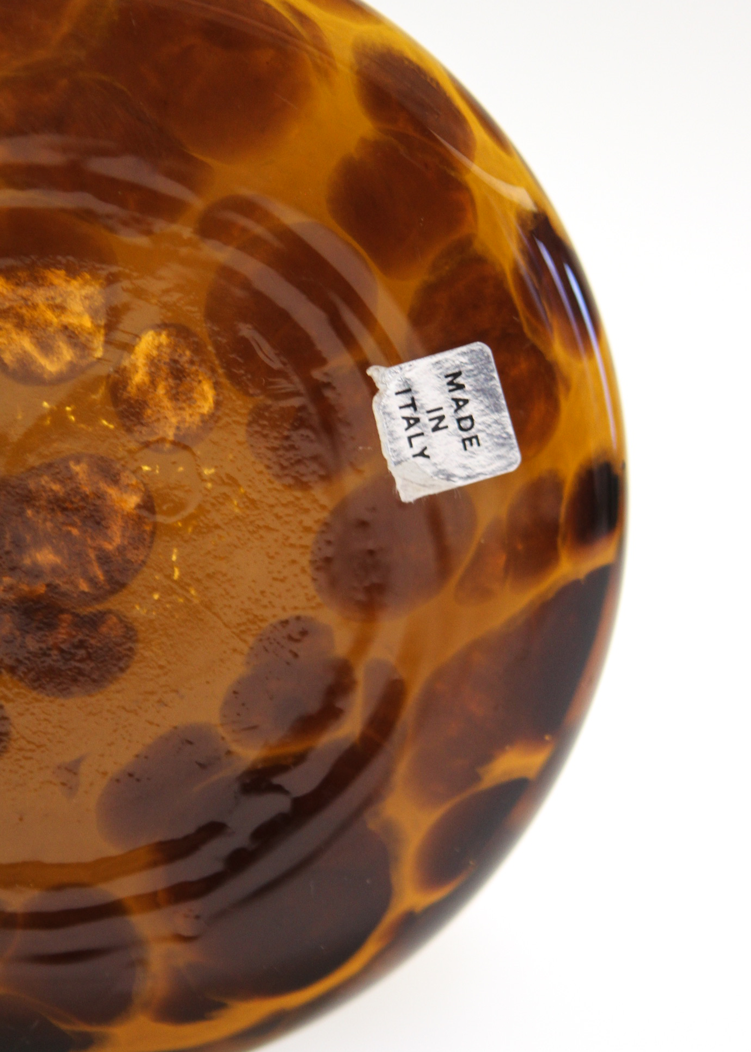 12-inch tall tortoise-shell Murano glass vase from Maestri Vetrai in Italy, pristine unused condition, showcased at In Corso, the curated marketplace for vintage furniture and objets at incorsostudio.com.