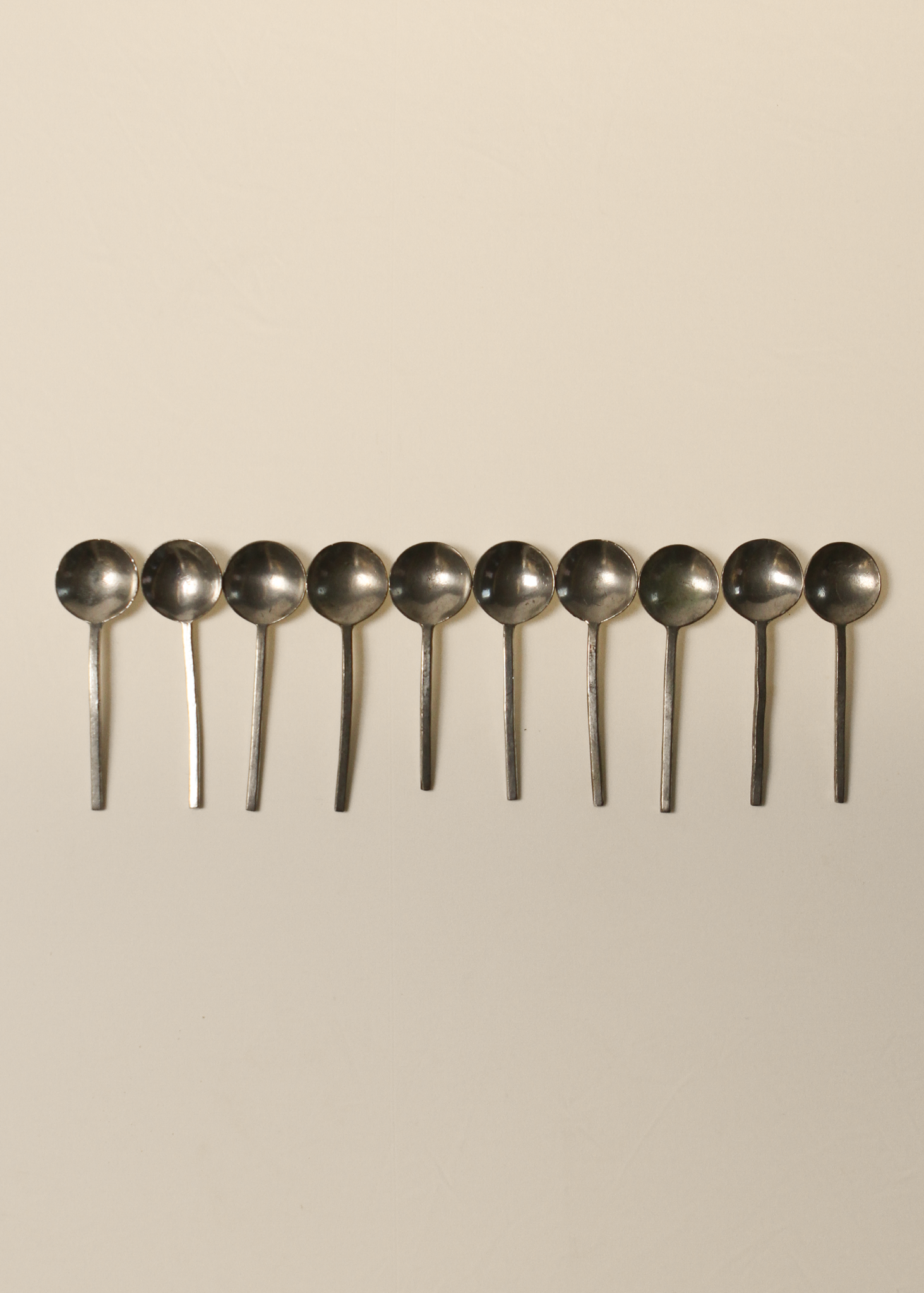 (40 Piece) Handmade Flatware set