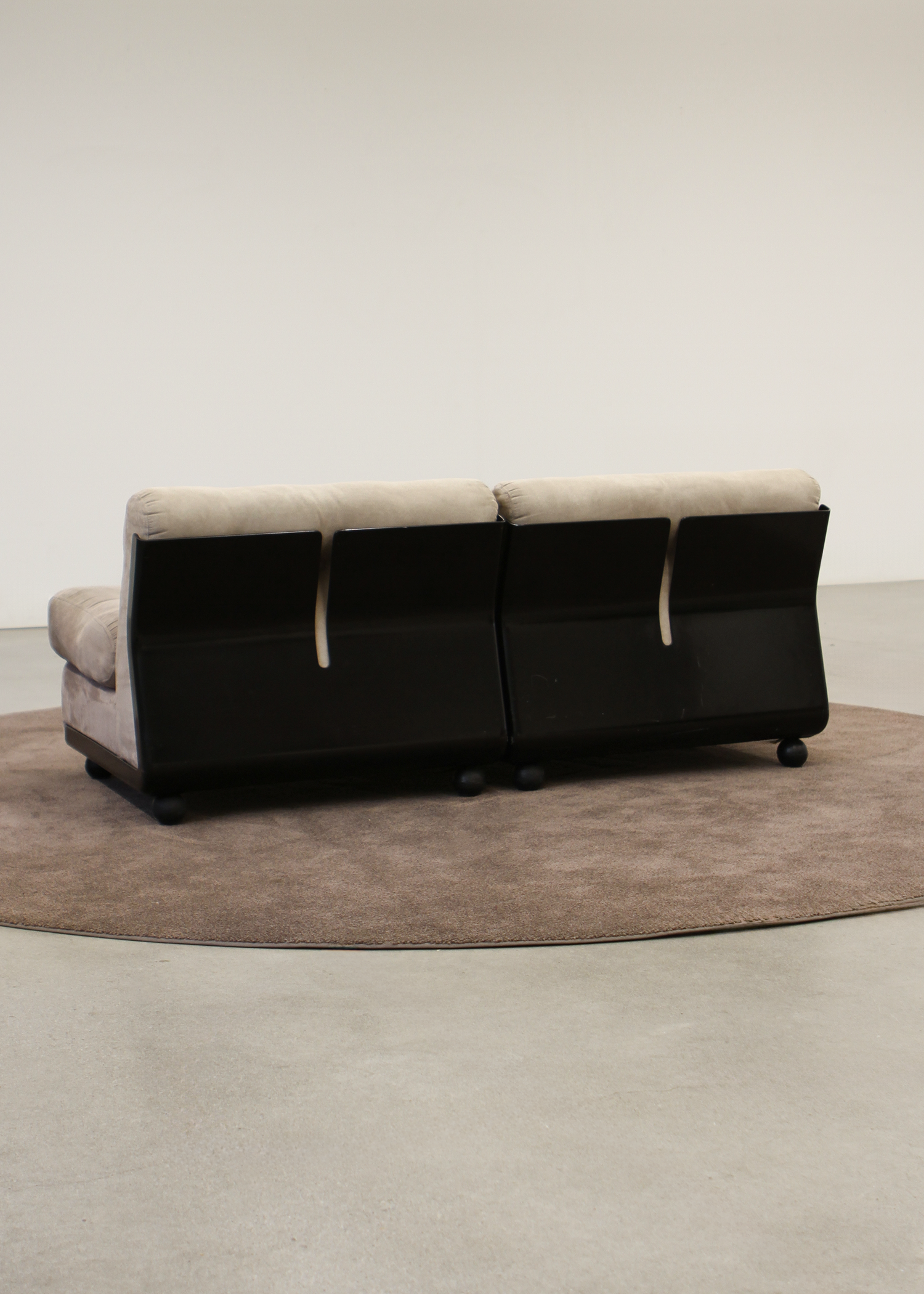 (2) Amanta Modular Chairs