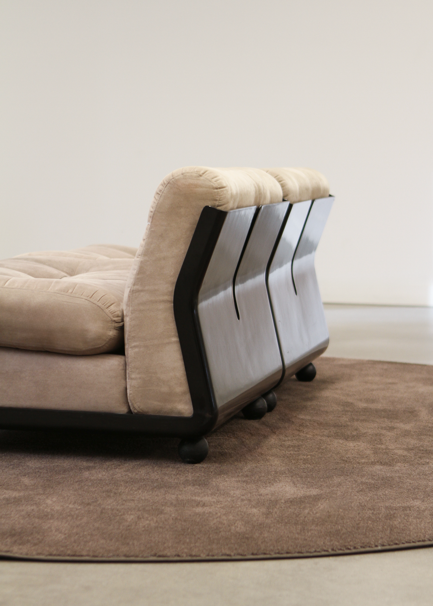 (2) Amanta Modular Chairs