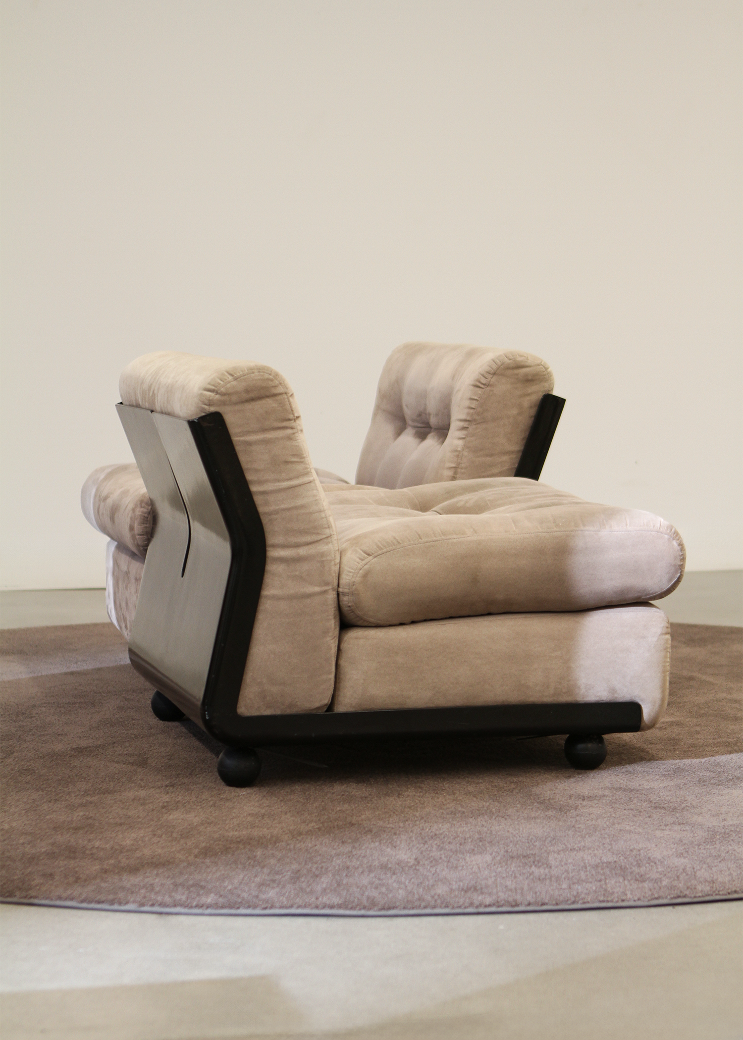 (2) Amanta Modular Chairs