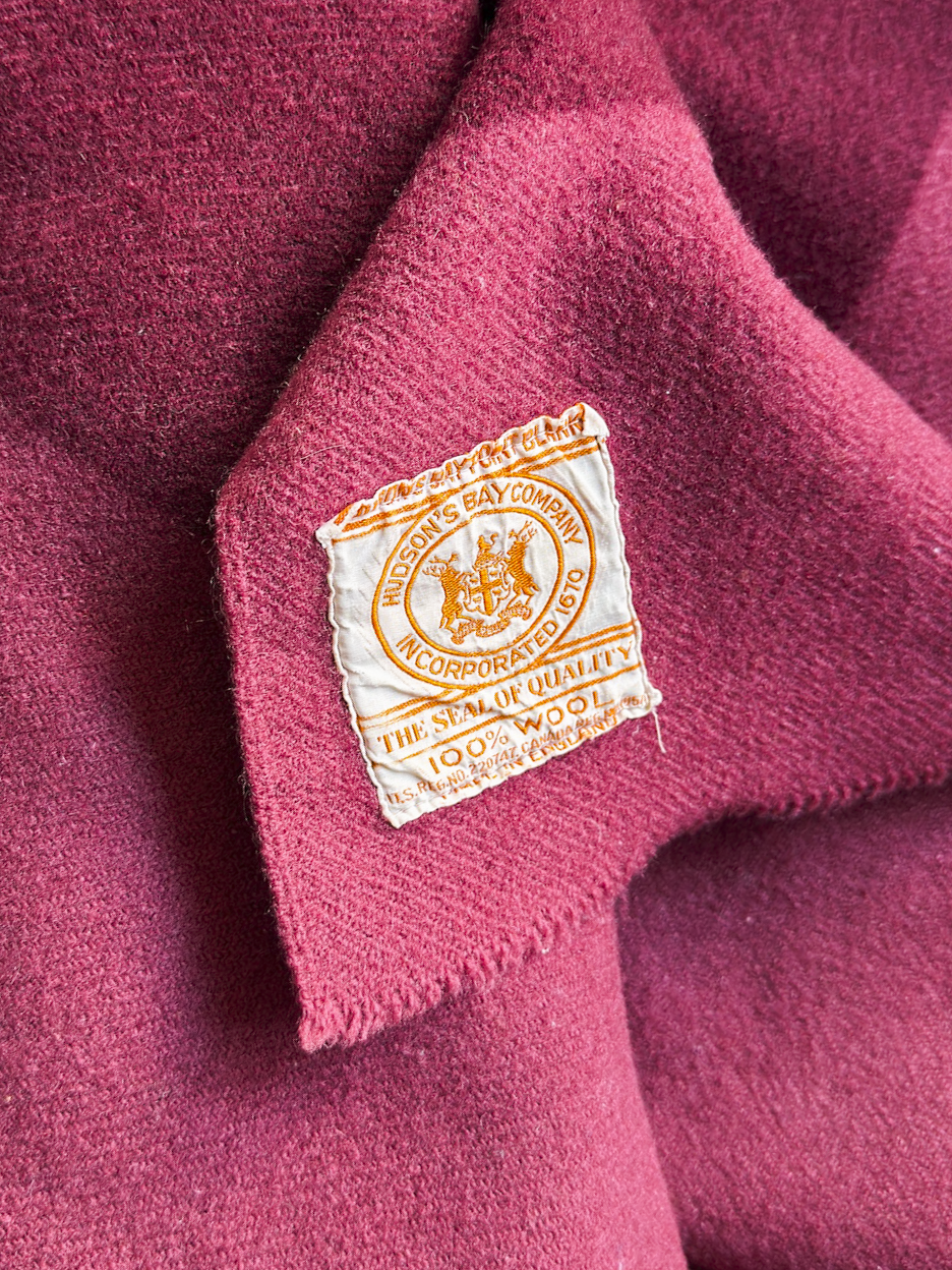 Burgundy 3.5 point Blanket