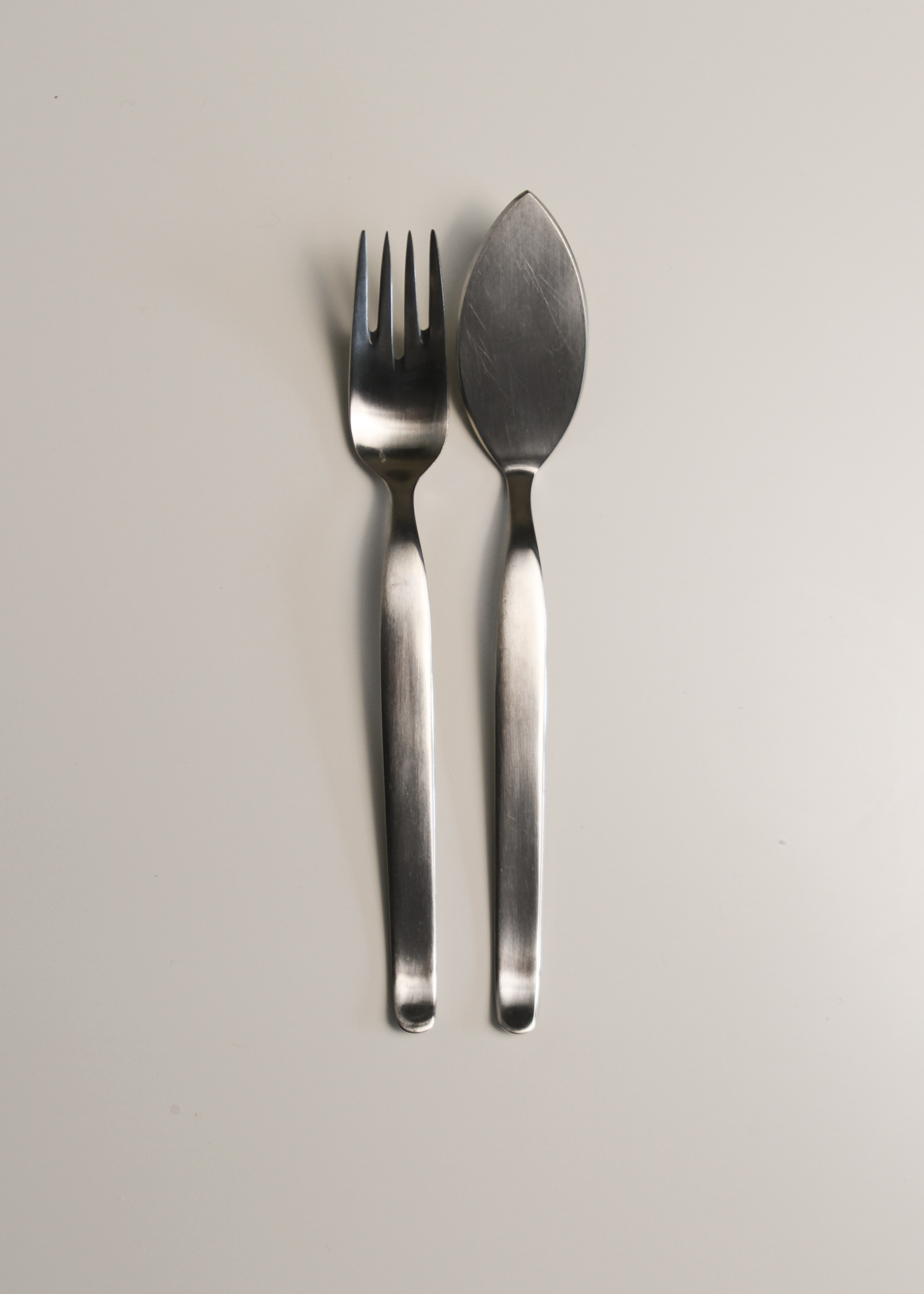 (105 piece) C. Hugo Pott No. 2724 flatware
