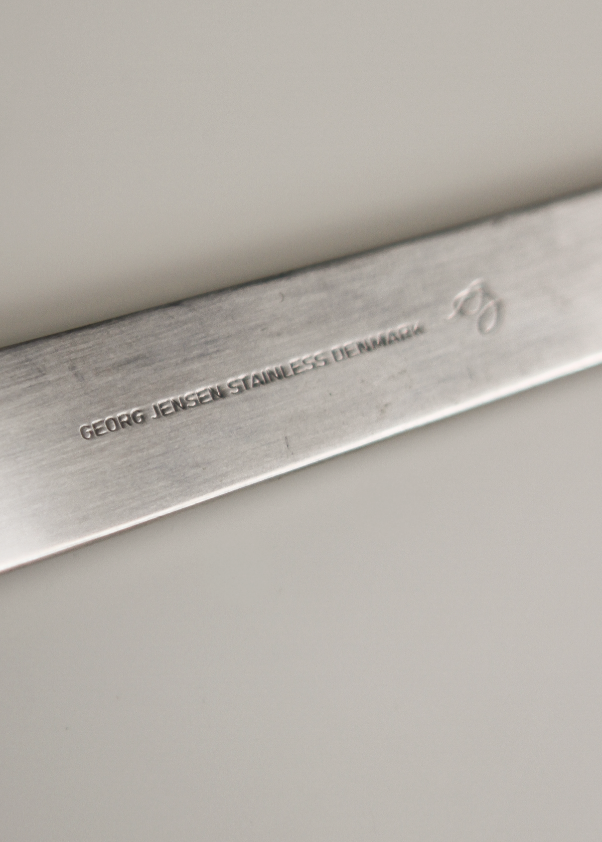 Salad Servers by Arne Jacobsen for Georg Jensen. Shown on In Corso Studio, a vintage furniture platform in Toronto.