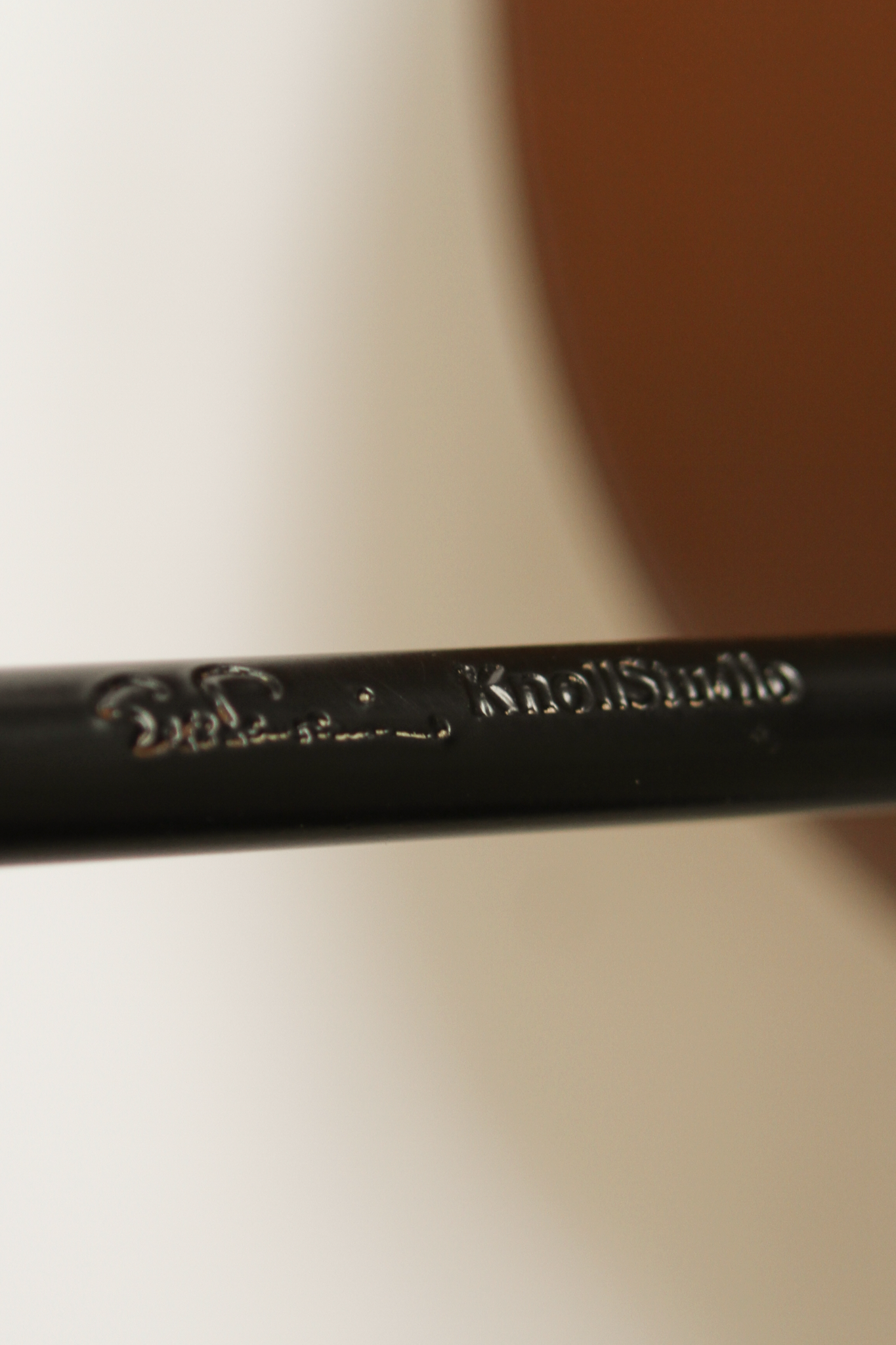 Womb Chair in Tobacco Volo leather by Eero Saarinen for Knoll. Contemporary manufacture of 1948 design. Available at incorsostudio.com, a vintage furniture platform in Toronto.